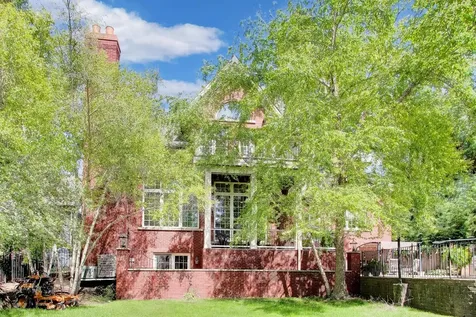 1106 Astor Place Glencoe IL 60022