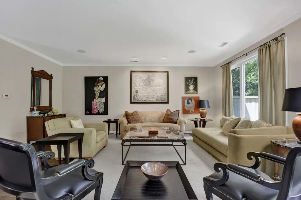 1727 West Peterson Avenue Chicago IL 60660