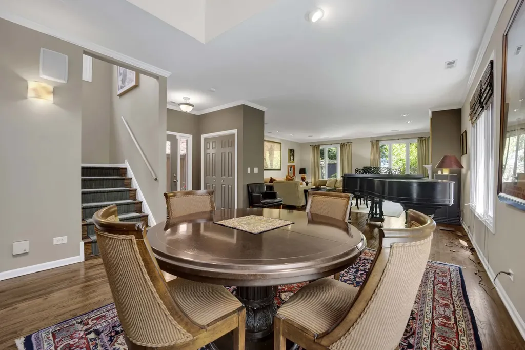 1727 West Peterson Avenue Chicago IL 60660