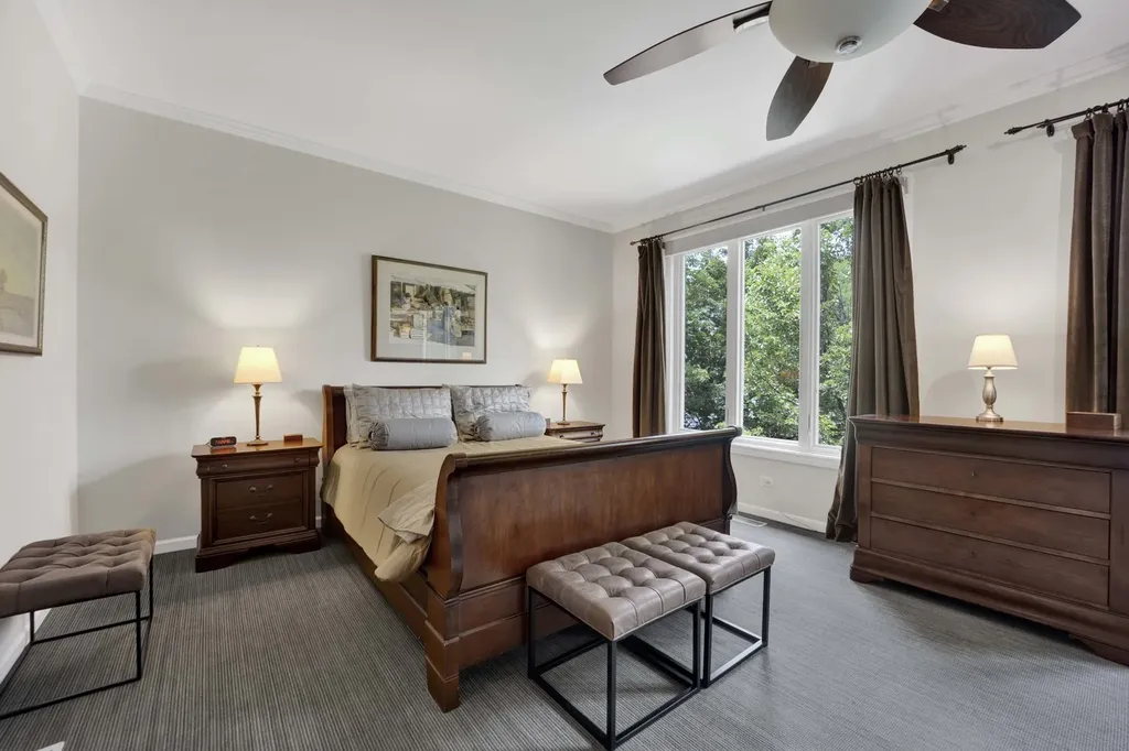 1727 West Peterson Avenue Chicago IL 60660