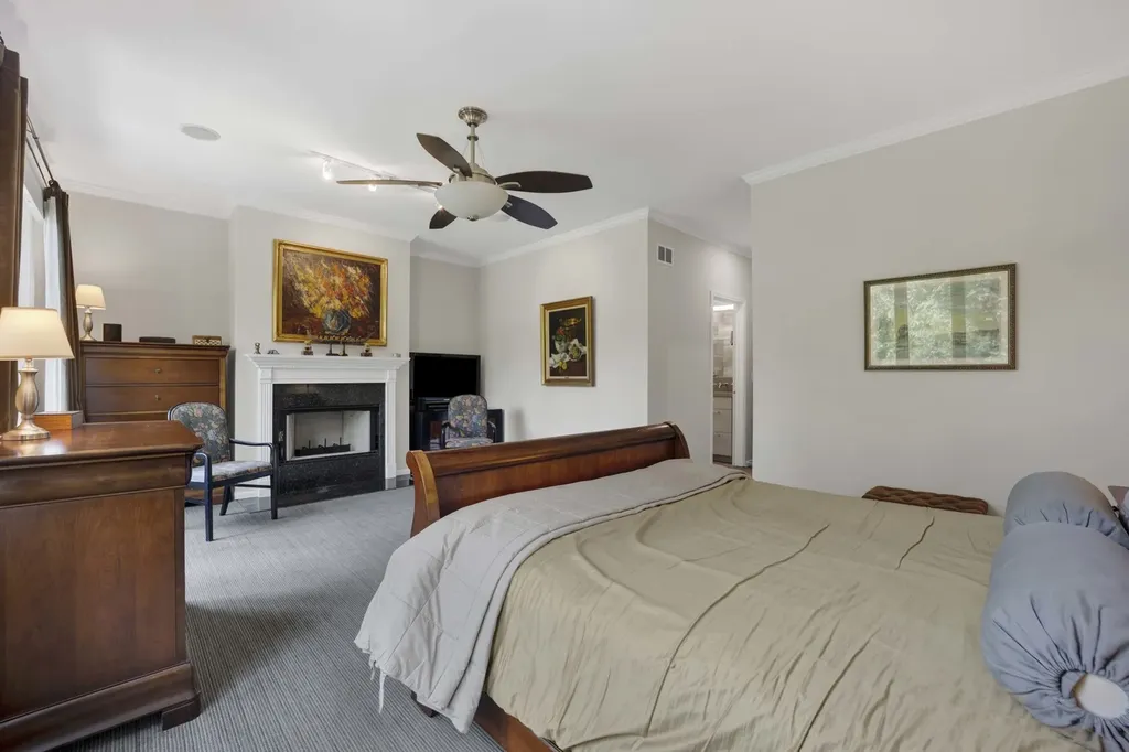 1727 West Peterson Avenue Chicago IL 60660