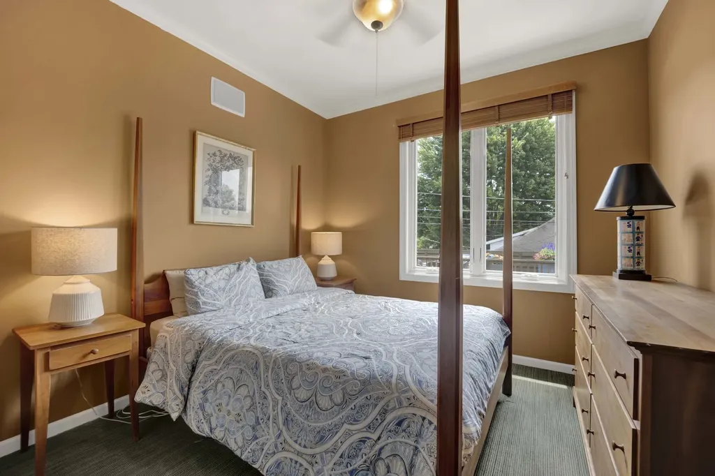 1727 West Peterson Avenue Chicago IL 60660