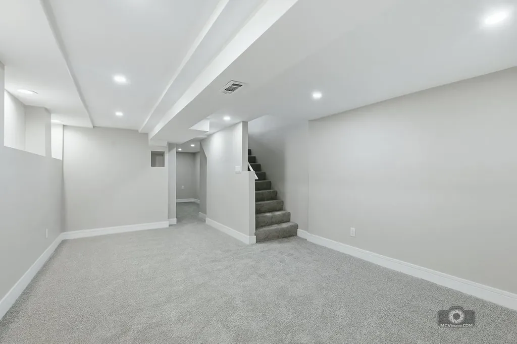 1050 West 87 Street Chicago IL 60620