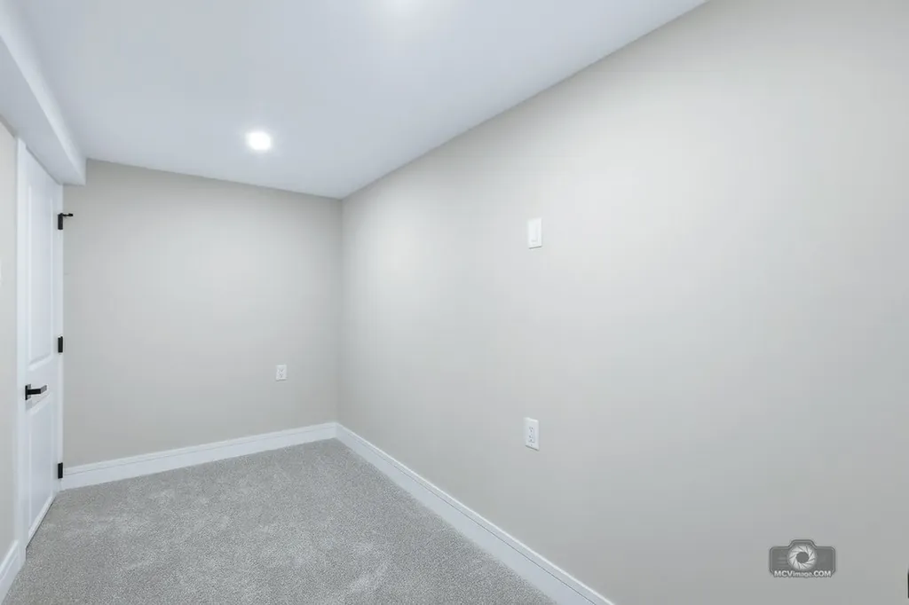 1050 West 87 Street Chicago IL 60620
