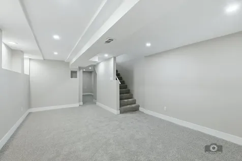 1050 West 87 Street Chicago IL 60620