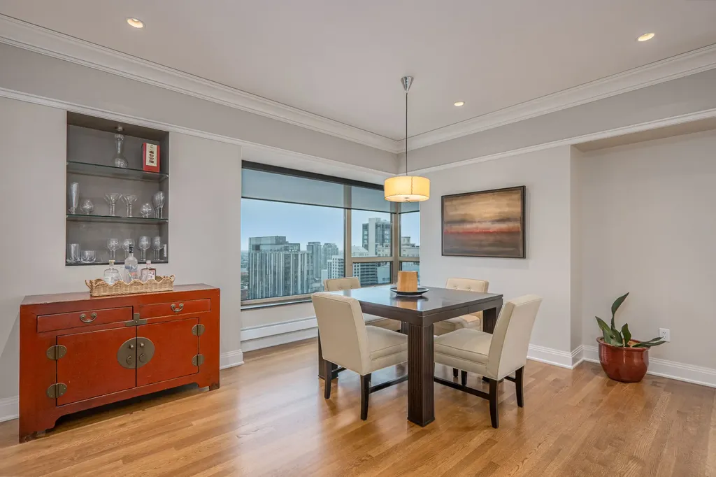 800 North Michigan Avenue Chicago IL 60611