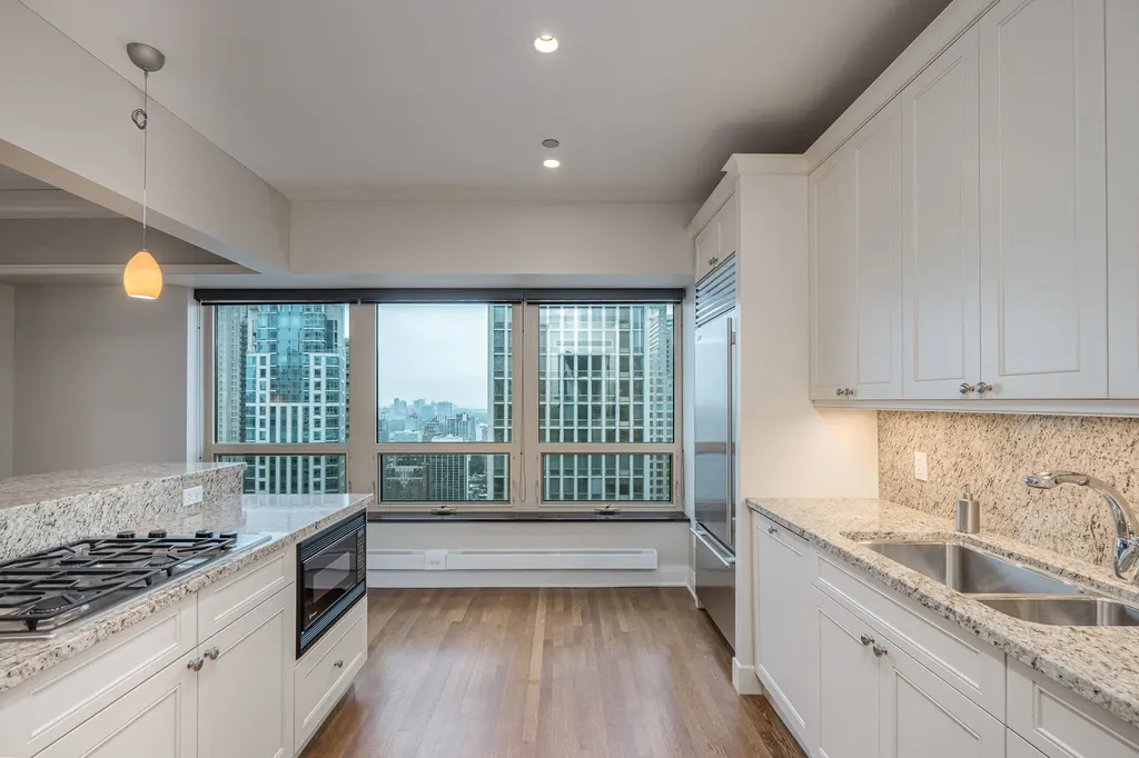 800 North Michigan Avenue Chicago IL 60611