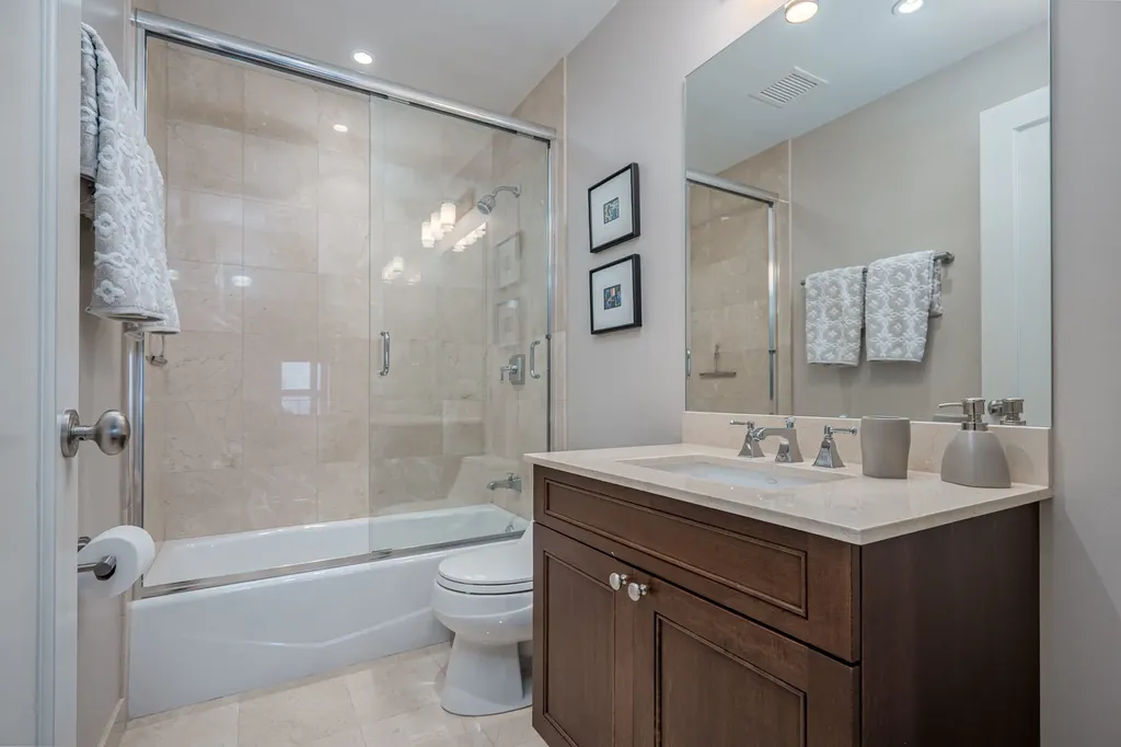 800 North Michigan Avenue Chicago IL 60611
