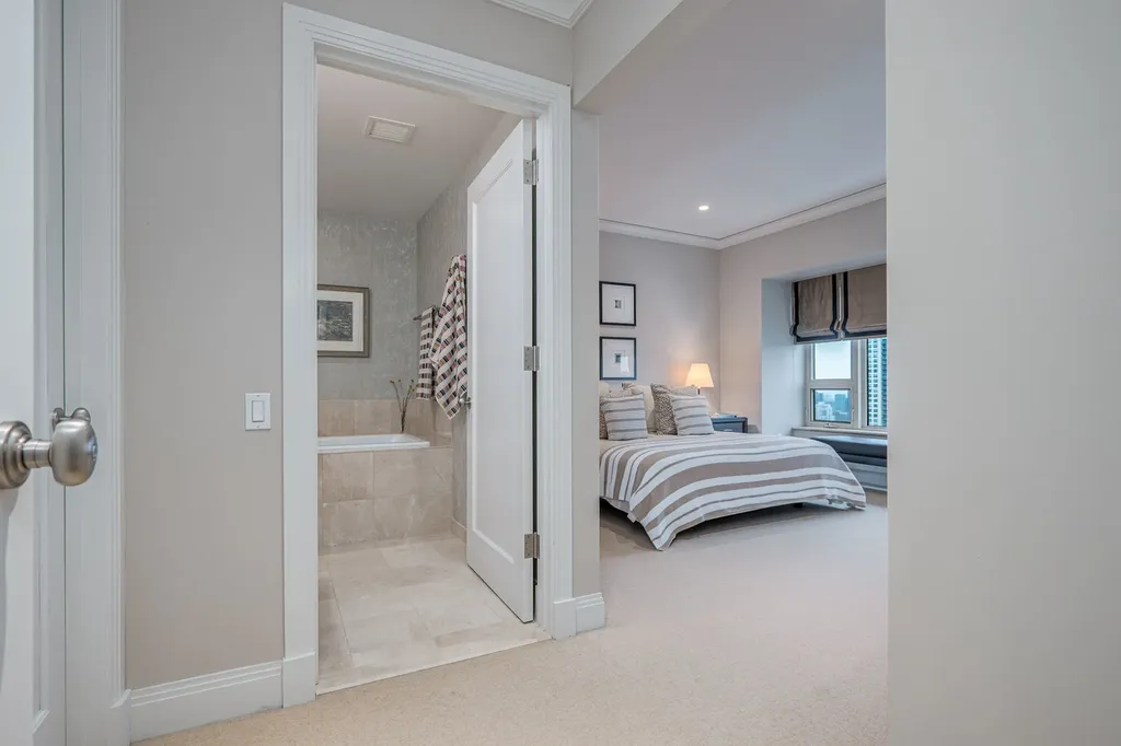 800 North Michigan Avenue Chicago IL 60611