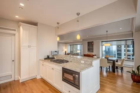 800 North Michigan Avenue Chicago IL 60611