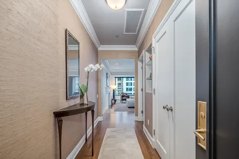 800 North Michigan Avenue Chicago IL 60611