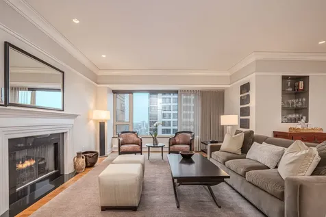 800 North Michigan Avenue Chicago IL 60611
