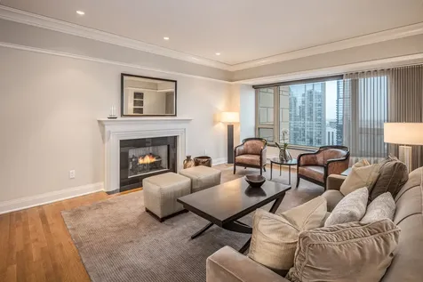 800 North Michigan Avenue Chicago IL 60611