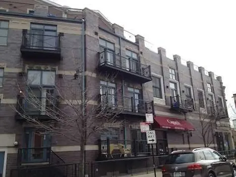 865 West Buckingham Place Chicago IL 60657
