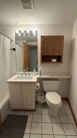 865 West Buckingham Place Chicago IL 60657