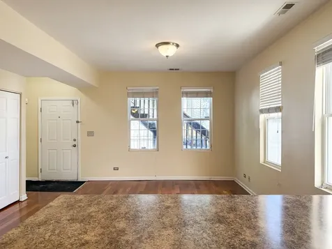 1221 North Honore Street Chicago IL 60622