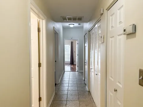 1221 North Honore Street Chicago IL 60622