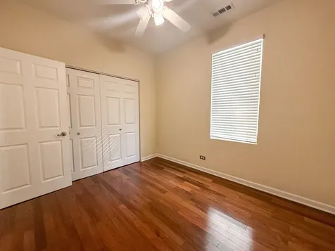 1221 North Honore Street Chicago IL 60622