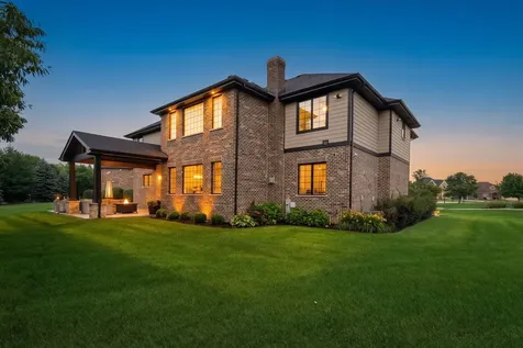 7812 Northwoods Drive Frankfort IL 60423