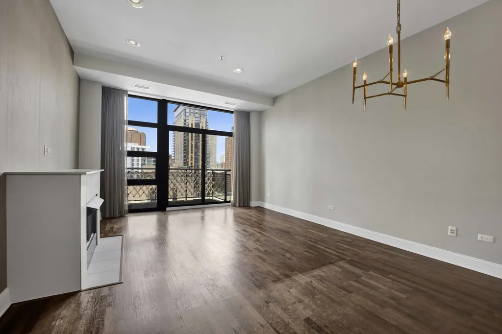 101 West Superior Street Chicago IL 60654