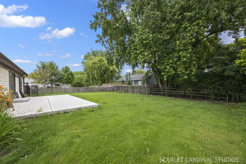1444 Westglen Drive Naperville IL 60565
