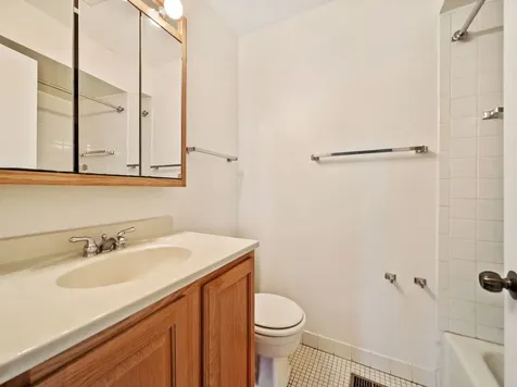 4 Mason Street Bensenville IL 60106