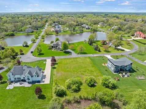 4N707 White Oak Lane Wayne IL 60184