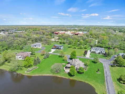 4N707 White Oak Lane Wayne IL 60184