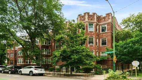 1637 West Granville Avenue Chicago IL 60660