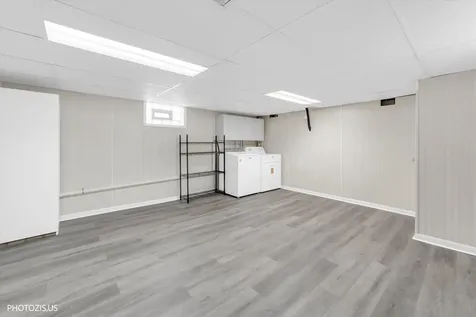 2112 Portsmouth Avenue Westchester IL 60154