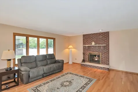 8408 Hollybrook Lane Tinley Park IL 60487