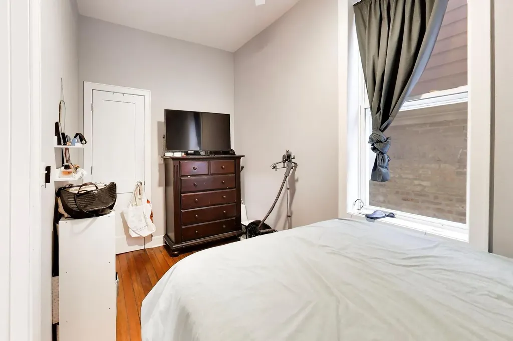 1639 North Claremont Avenue Chicago IL 60647
