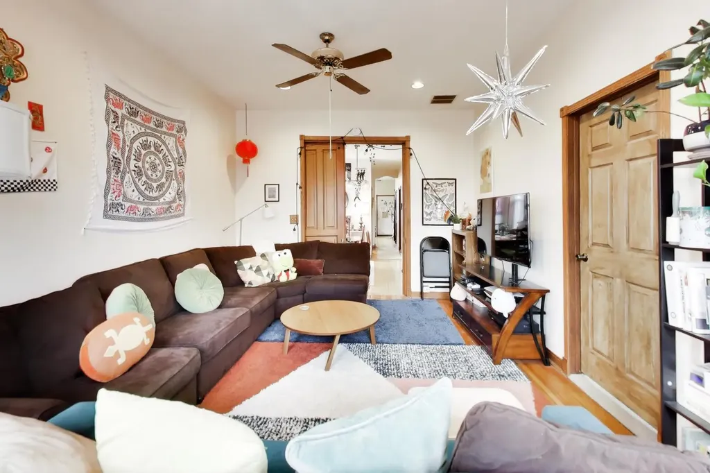 1639 North Claremont Avenue Chicago IL 60647