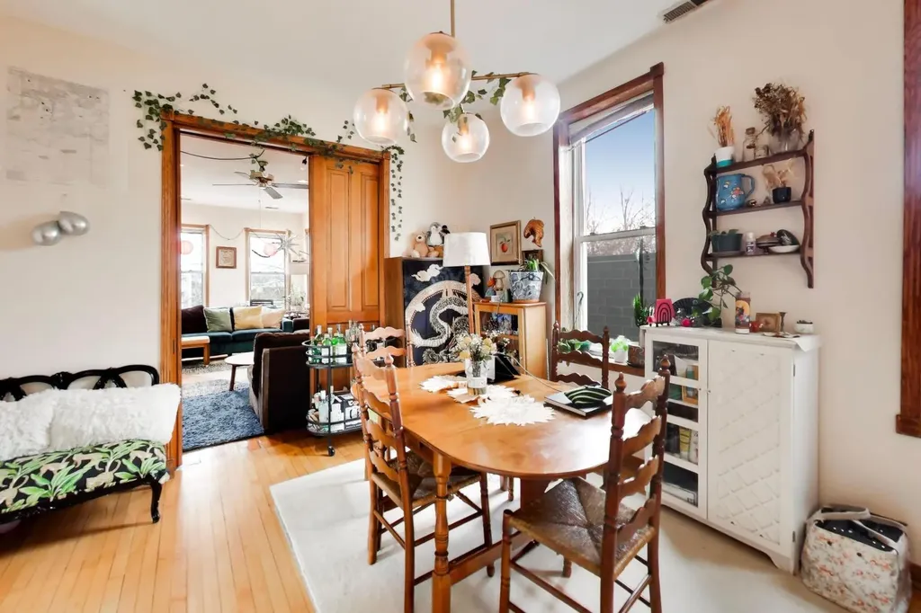 1639 North Claremont Avenue Chicago IL 60647