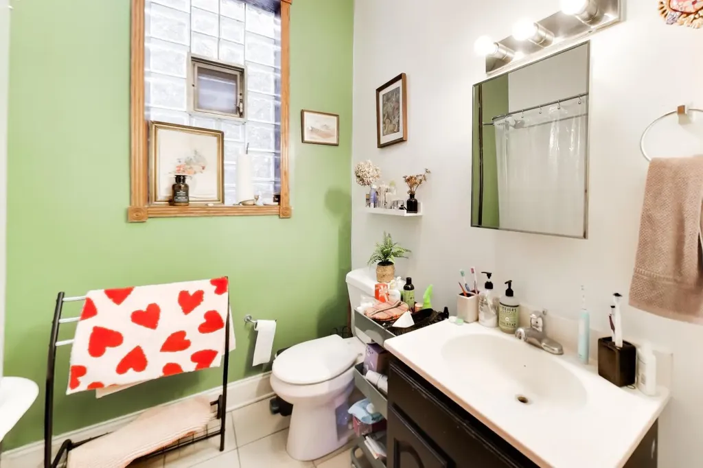 1639 North Claremont Avenue Chicago IL 60647