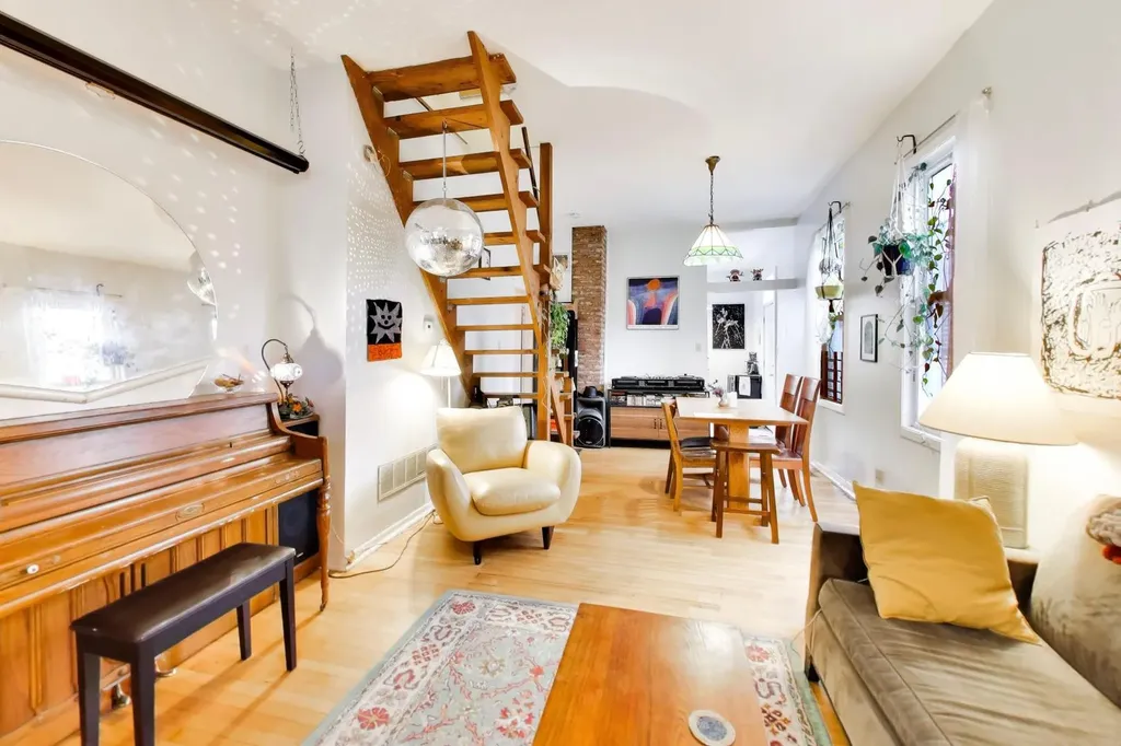 1639 North Claremont Avenue Chicago IL 60647