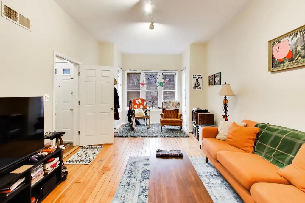 1639 North Claremont Avenue Chicago IL 60647