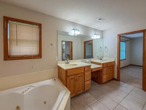2903 Wynstone Drive Champaign IL 61822