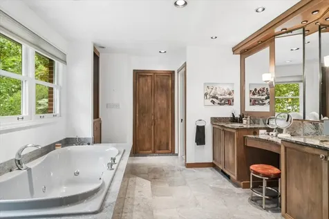 1448 Sheridan Road Highland Park IL 60035