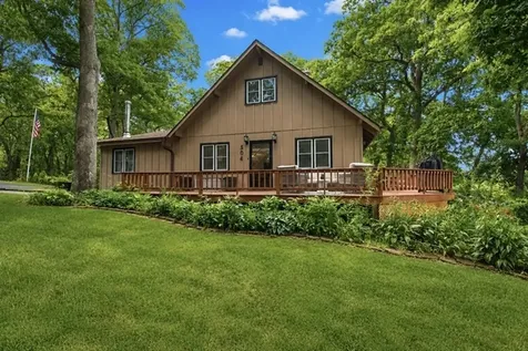 304 Wild Cherry Drive Dixon IL 61021