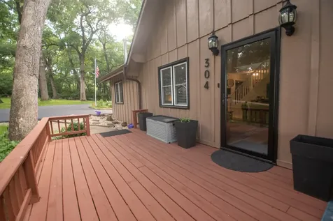 304 Wild Cherry Drive Dixon IL 61021