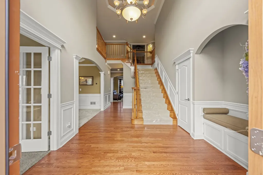 16022 South Selfridge Circle Plainfield IL 60586