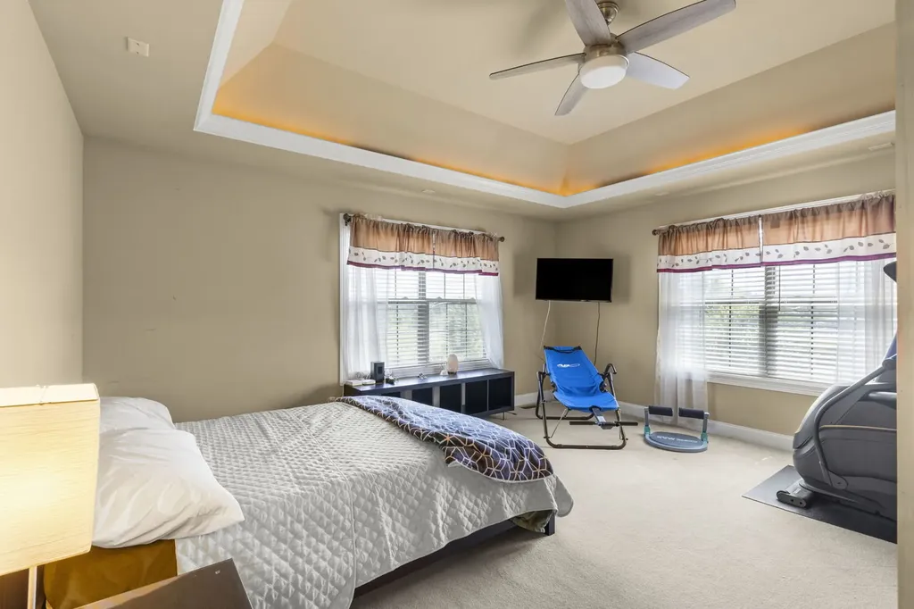 16022 South Selfridge Circle Plainfield IL 60586