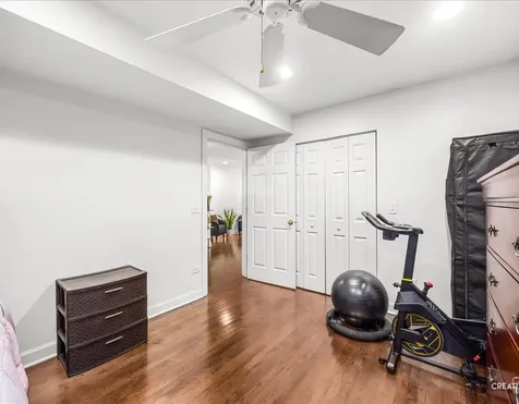 3335 West Byron Street Chicago IL 60618