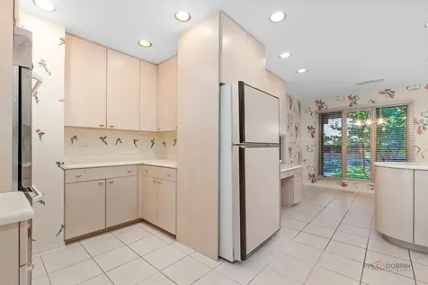 3875 South Mission Hills Road Northbrook IL 60062