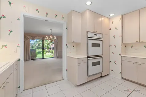 3875 South Mission Hills Road Northbrook IL 60062