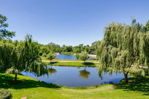 3875 South Mission Hills Road Northbrook IL 60062