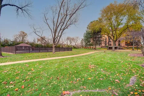 3875 South Mission Hills Road Northbrook IL 60062