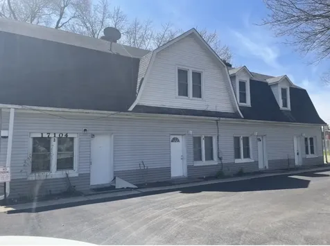 17104 Wentworth Avenue Lansing IL 60438