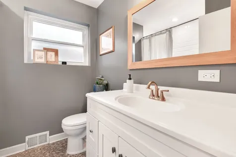 5754 North Christiana Avenue Chicago IL 60659